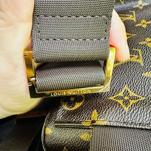 Louis Vuitton Geronimos Belt Bag Monogram - Picture 15 of 16